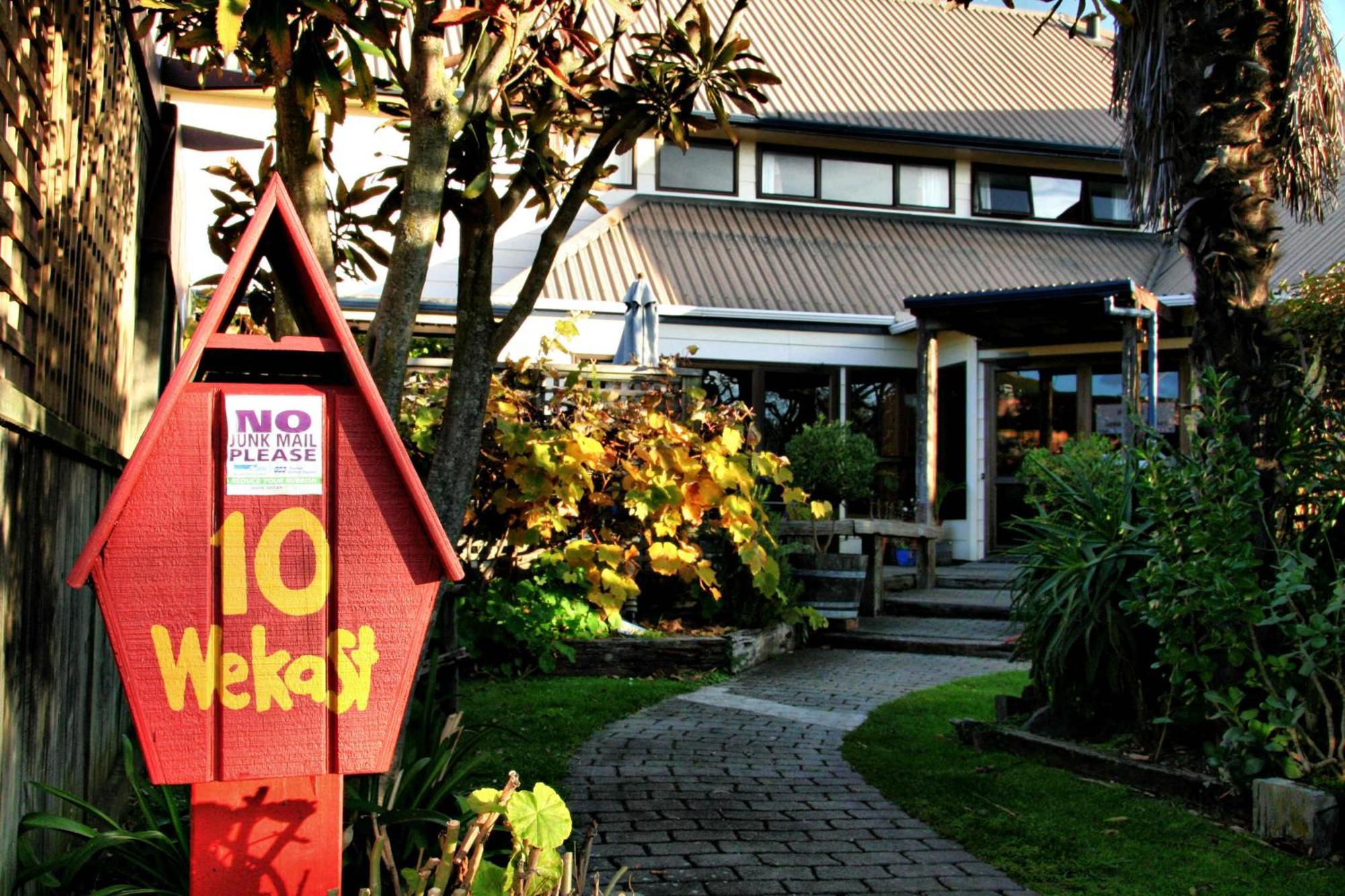 Tasman Bay Backpackers Hostel Nelson Bagian luar foto